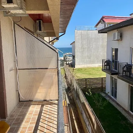 Πανσιόν Kherim Vama Veche