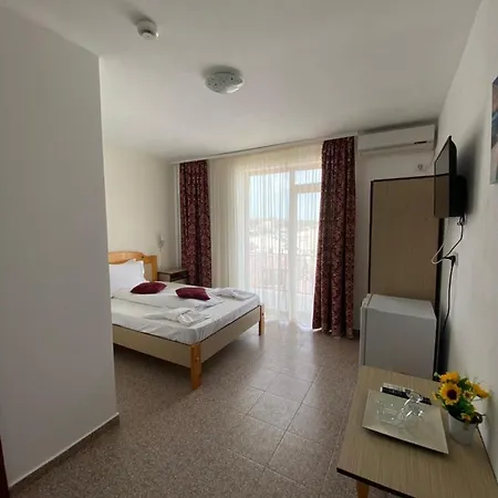 Πανσιόν Kherim Vama Veche