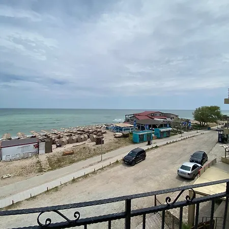 Πανσιόν Kherim Vama Veche